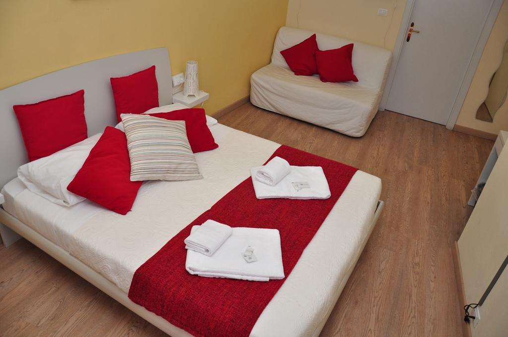 لوكا At Home Bed And Breakfast المظهر الخارجي الصورة