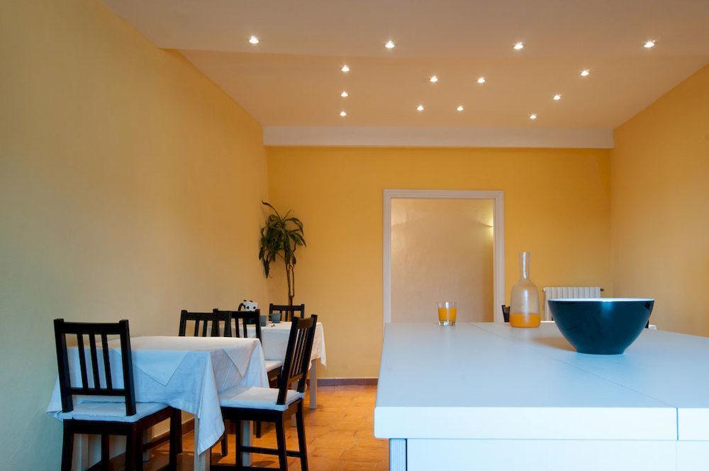 لوكا At Home Bed And Breakfast المظهر الخارجي الصورة