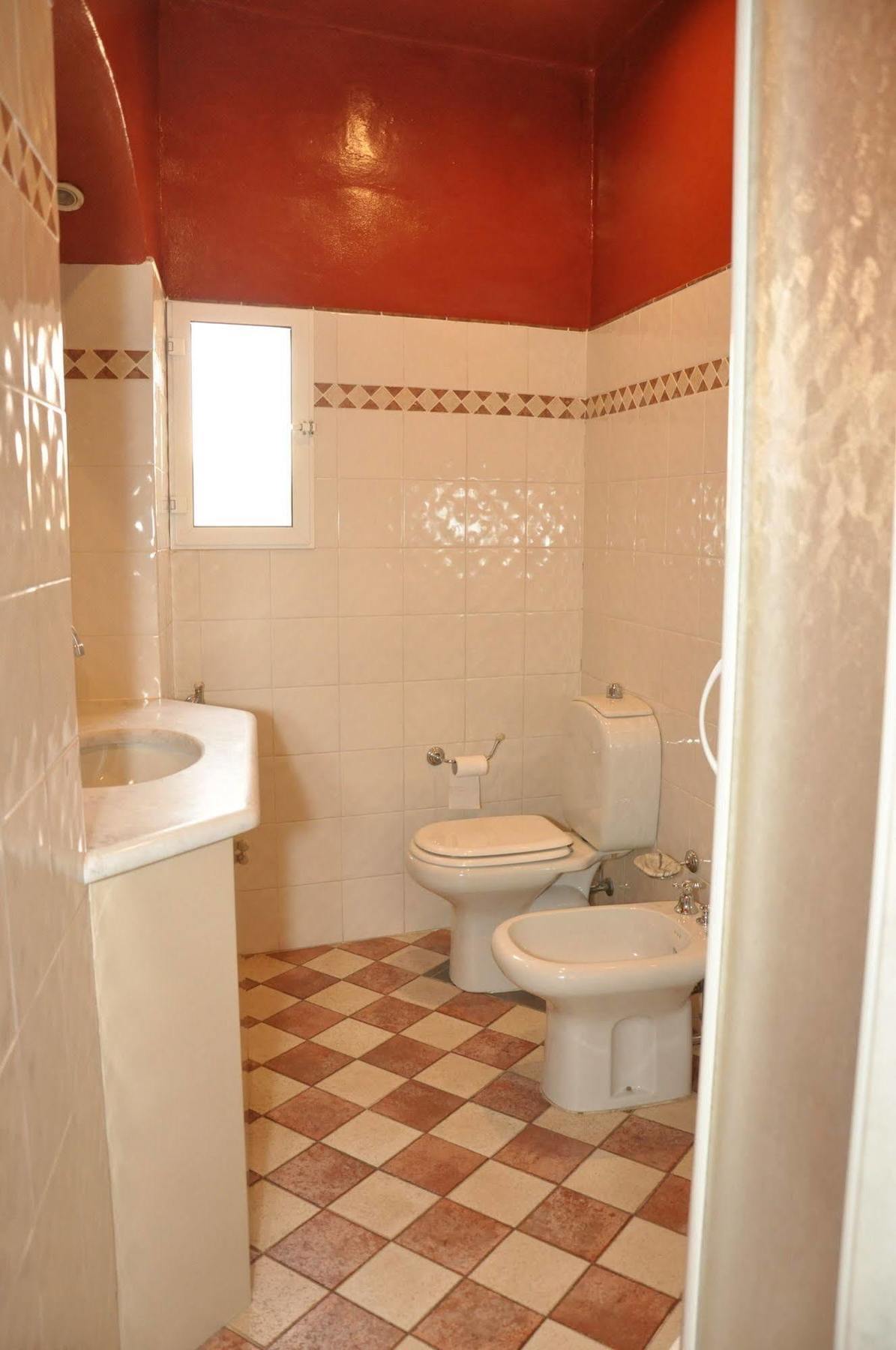 لوكا At Home Bed And Breakfast المظهر الخارجي الصورة